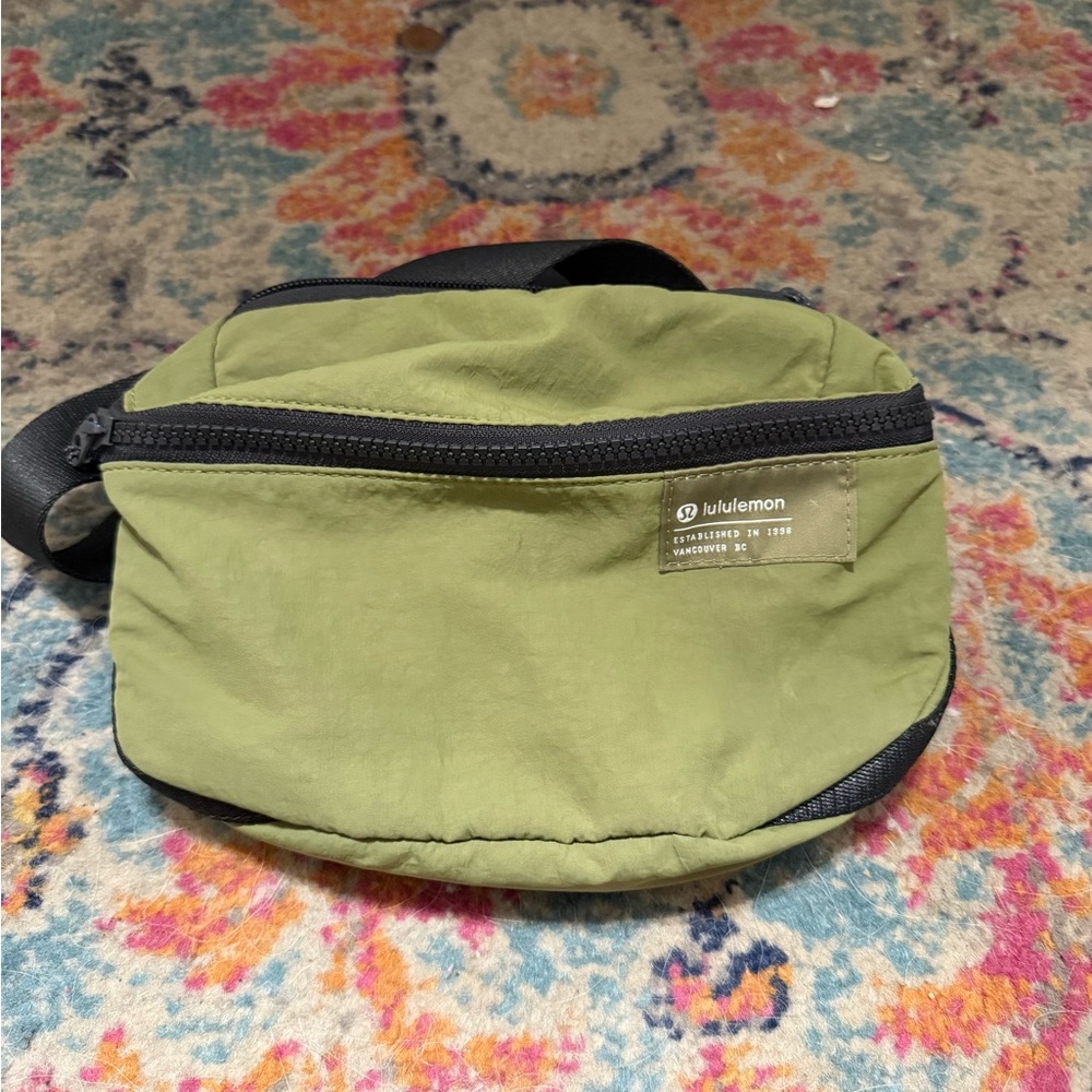 lululemon athletica Green Crossbody Bag